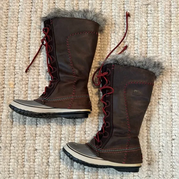 SOREL Cate The Great Red Laces in RARE Deco Color Way Size USA 6