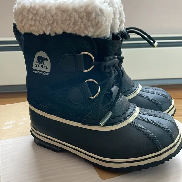 Sorel Children’s Yoot Pac Boots - Size 12