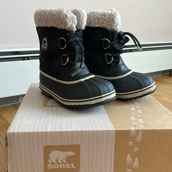 Sorel Children’s Yoot Pac Boots - Size 12