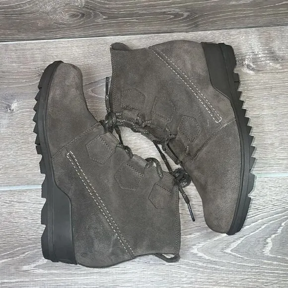 Sorel Evie Lace Major Warm Waterproof Women’s Sz 9.5 Gray Brown Suede Ankle Boot