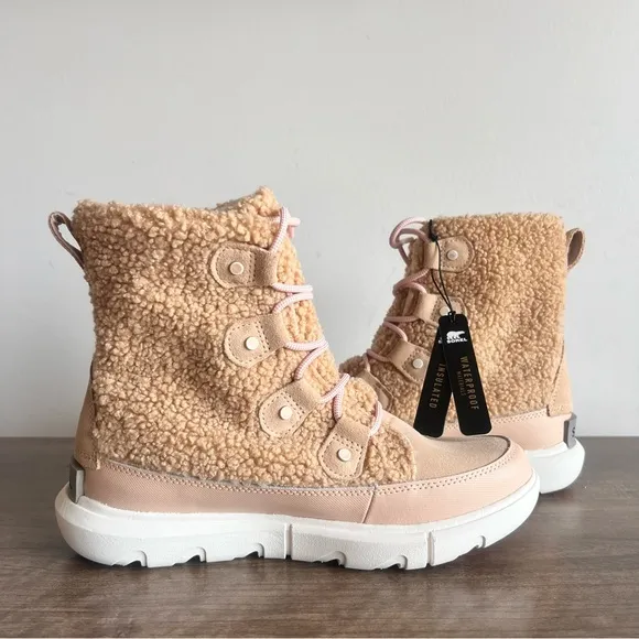 SOREL Explorer II Joan Cozy Women's Boot Size 8 SKU#243567