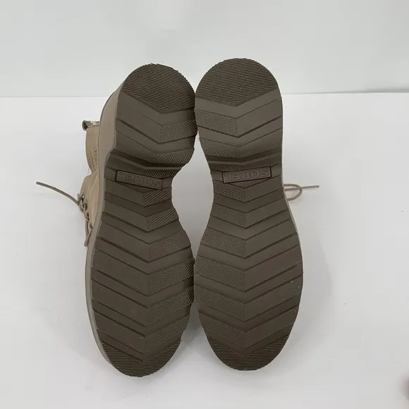 Sorel Hi-line lug boots suede leather waterproof chunky platform Taupe new 8