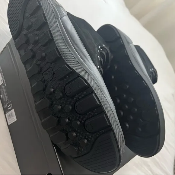Sorel High-Top Sneakers  Metro ll. Size 12