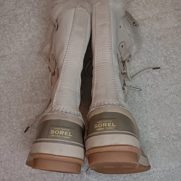 Sorel Joan of Arctic Boots Rare Color Fawn White Olive Green Size 9