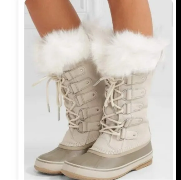 Sorel Joan of Arctic Boots Rare Color Fawn White Olive Green Size 9