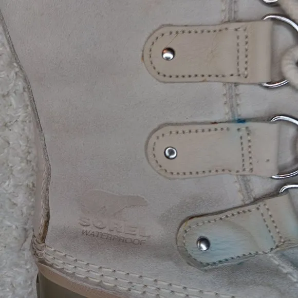 Sorel Joan of Arctic Boots Rare Color Fawn White Olive Green Size 9
