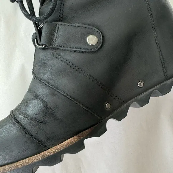 Sorel Joan‎ of Arctic Wedge Waterproof Leather Boots Size 8