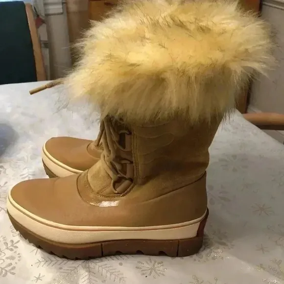 SOREL Joan of Arctic winter boots