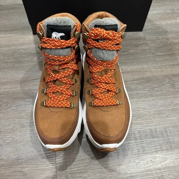 Sorel Kinetic Breakthru Conquest WP Waterproof Velvet Tan Gum Lace Up Boots
