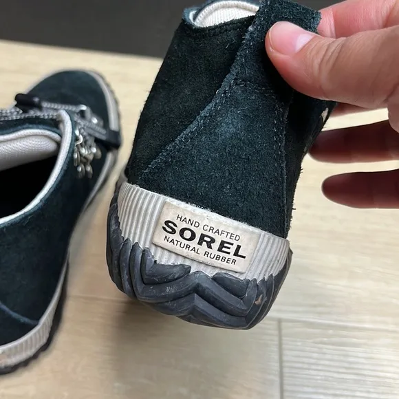 Sorel Out N About Conqest Boots Lace Up Waterproof Suede 1 US