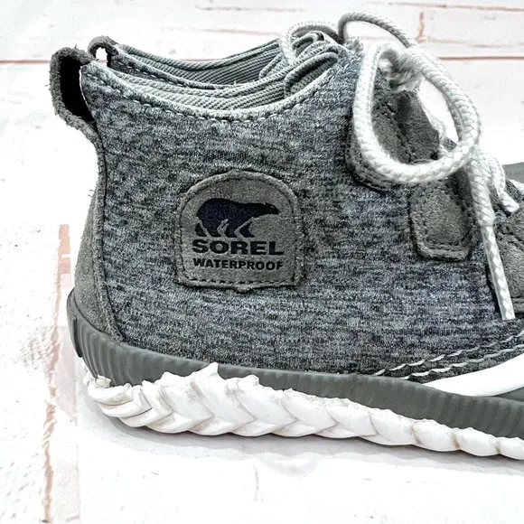 Sorel Out-N-About Plus Grey Knit Waterproof Duck Boots Booties