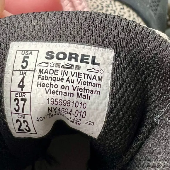SOREL Out N About Waterproof Classic Girls Boots ~ Size 5Y