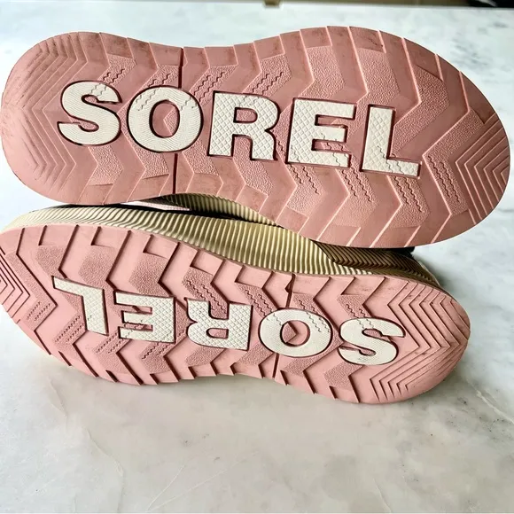 SOREL Out N About Waterproof Classic Girls Boots ~ Size 5Y