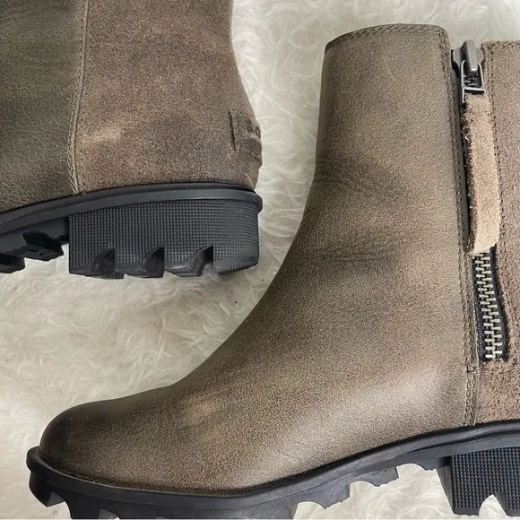 Sorel Phoenix Zip Boots Waterproof in Brown Size 7