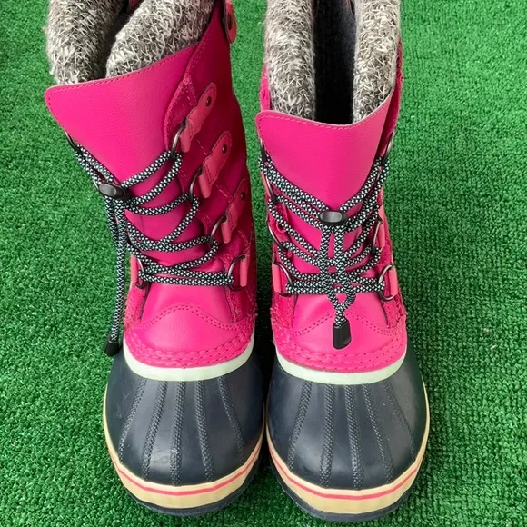 Sorel Pink Waterproof Boots Sz 4