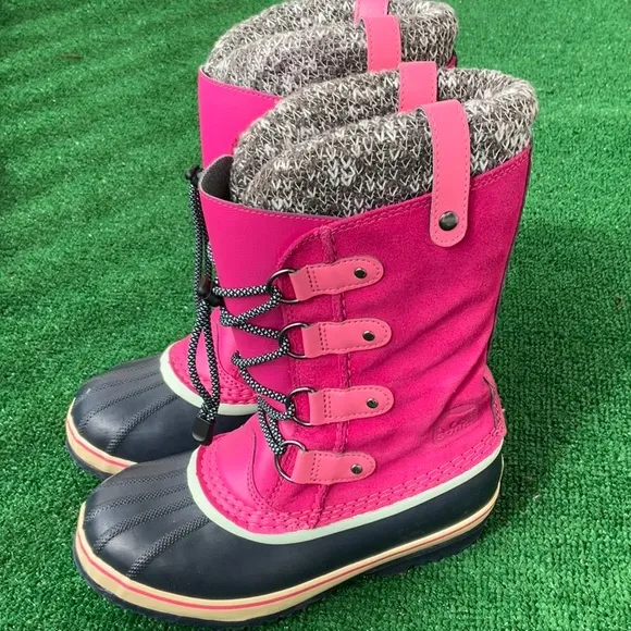 Sorel Pink Waterproof Boots Sz 4