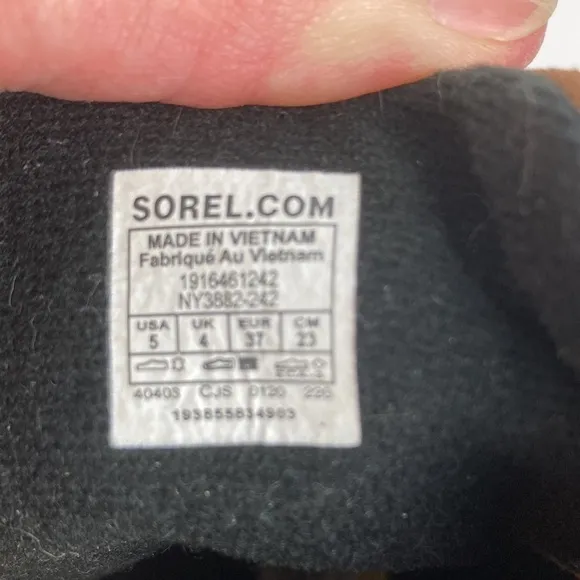 Sorel Youth Emelie Short Lace Velvet Tan Girls Boots Size 5 Stars Waterproof