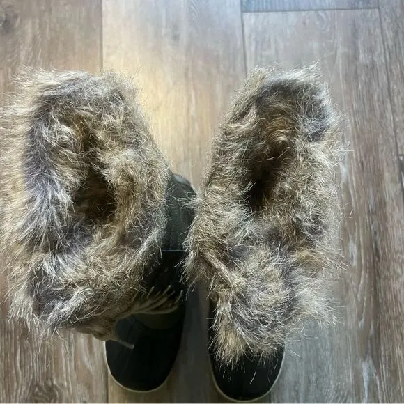 Sorel Tofino II Black &amp; Green Boots (2)