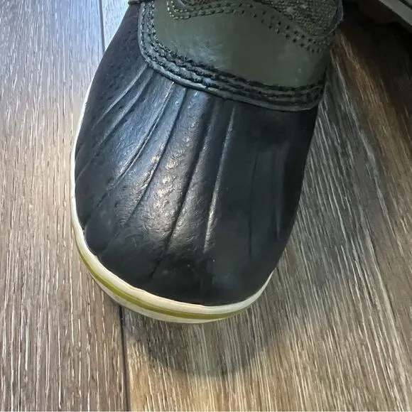 Sorel Tofino II Black &amp; Green Boots (2)
