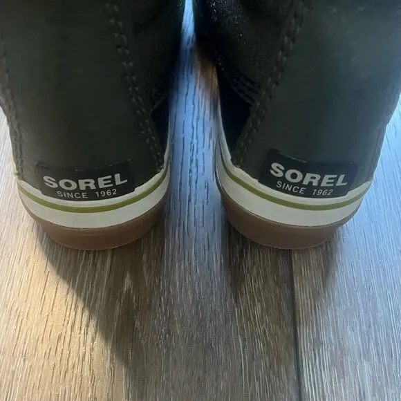 Sorel Tofino II Black &amp; Green Boots (2)