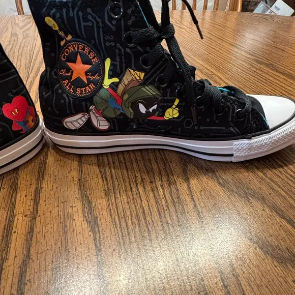Space Jam Chuck Taylor All Star High Tune Squad men’s 6.5/womens 8.5