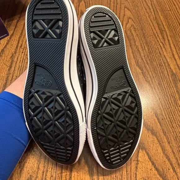 Space Jam Chuck Taylor All Star High Tune Squad men’s 6.5/womens 8.5