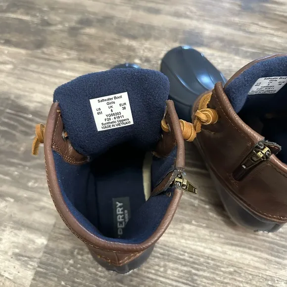 Sperry Saltwater Boots Big Kids Waterproof Duck Boots Size 6M
