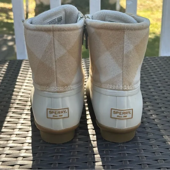 Sperry Wool Buffalo Plaid Saltwater Check Ivory Duck Boots Size 8.5, Women’s New