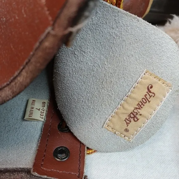 St. Johns Bay  Brown Leather, Hunting Duck