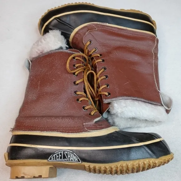 St. Johns Bay  Brown Leather, Hunting Duck