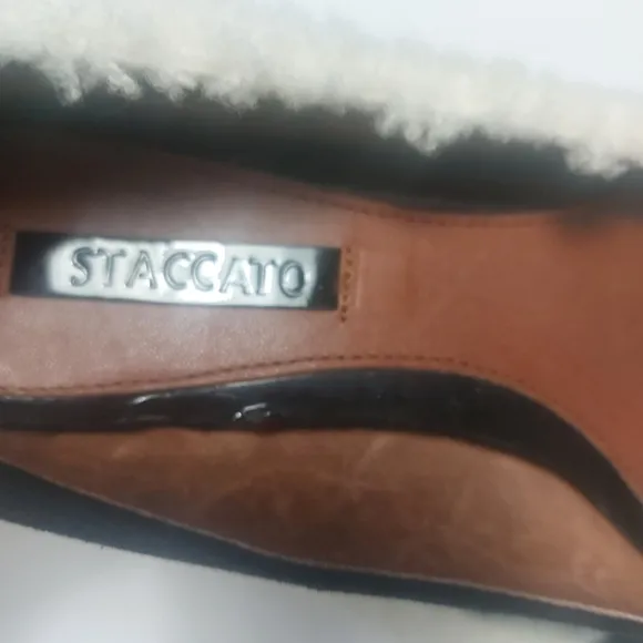 Staccato Cream White and Black Fleece Texture Slip-on Leather lining Size 9M