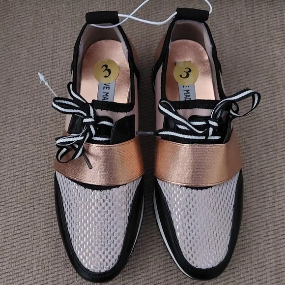 STEVE MADDEN ANTICS GIRLS ROSE GOLD SNEAKERS