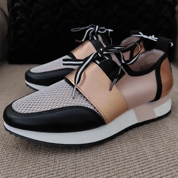 STEVE MADDEN ANTICS GIRLS ROSE GOLD SNEAKERS