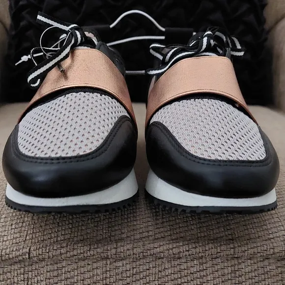 STEVE MADDEN ANTICS GIRLS ROSE GOLD SNEAKERS
