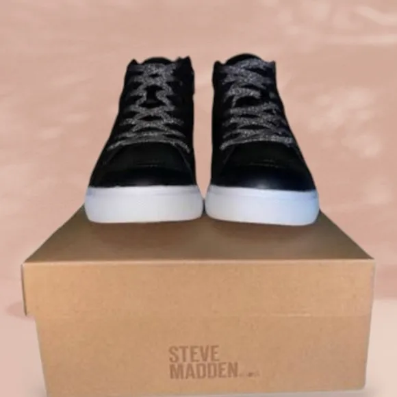 STEVE MADDEN  Girls' J-Quilted Studded Black High-Top Sneakers (youth) Size 4