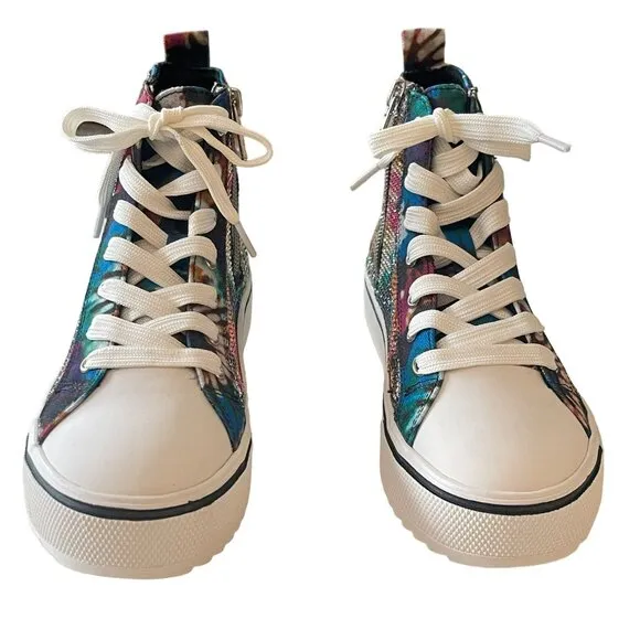 Steve Madden Girls Rhinestone JShake Tie-Dye High-Top Sneakers Size 2 NEW