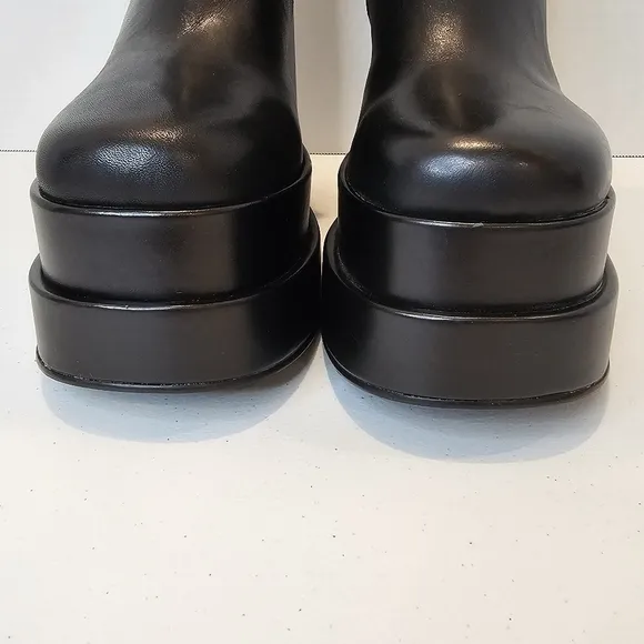 Steve Madden Platform Boots Women's Size 9 Black Leather NWOT Square Toe