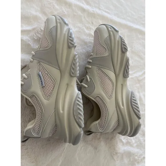 Steve Madden PLIMM Chunky Sneaker, Size 10M –Beige, mesh, PU Leather, New no box