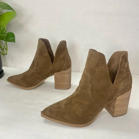 STEVE MADDEN Womens‎ ChayaPointed Toe Suede Bootie In Chestnut 9M