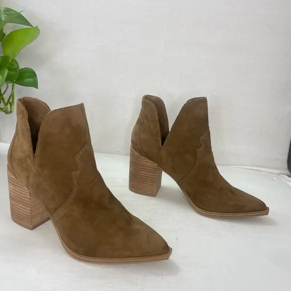 STEVE MADDEN Womens‎ ChayaPointed Toe Suede Bootie In Chestnut 9M