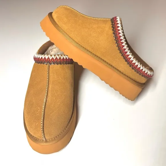 Steve Madden Women’s Selena Suede Slip-On Shoes with Multicolor Trim Size- 9