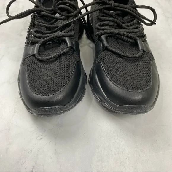 Steve Madden: Zaddy Chunky Lace Up Tennis Shoes Sneakers Black Size 6.5 (NWOT)