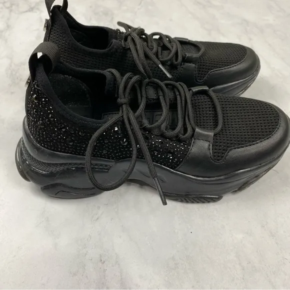 Steve Madden: Zaddy Chunky Lace Up Tennis Shoes Sneakers Black Size 6.5 (NWOT)