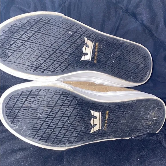 Supra Kids size 4 worn once