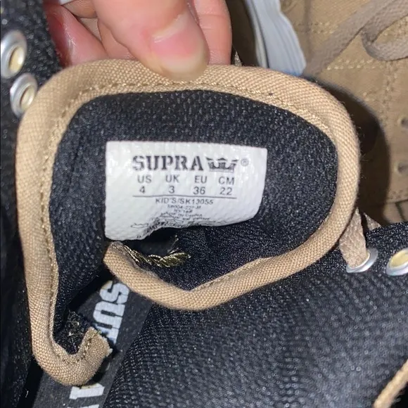 Supra Kids size 4 worn once