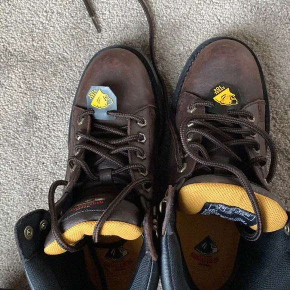 Survivors Steel Toe Boots SIZE 7