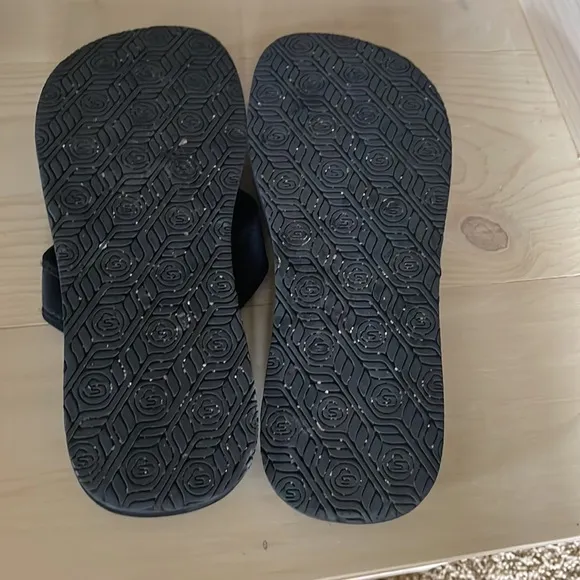 The Healing Sole unisex flip flops