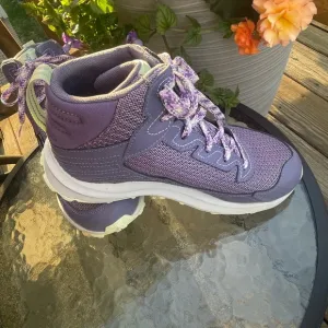 The North Face kids Purple High-Top Sneakers - like new!