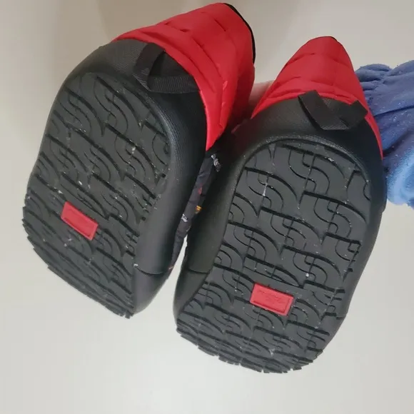 The North Face Thermoball Traction Bootie Size 10 Mens Slipper Shoes