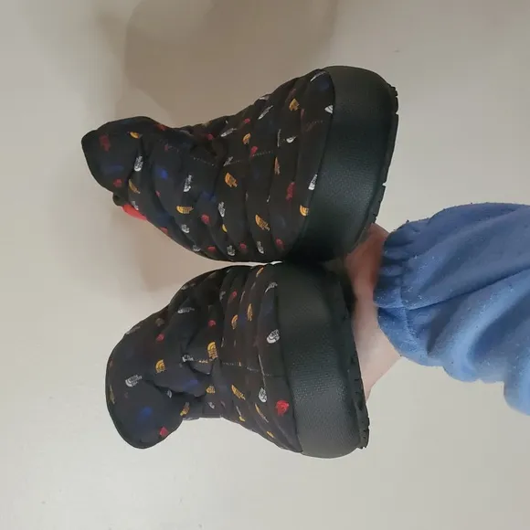 The North Face Thermoball Traction Bootie Size 10 Mens Slipper Shoes